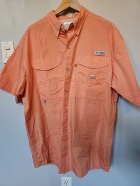 Columbia PFG Performance Fishing Gear Orange Peach Short Sleeve Button Down L